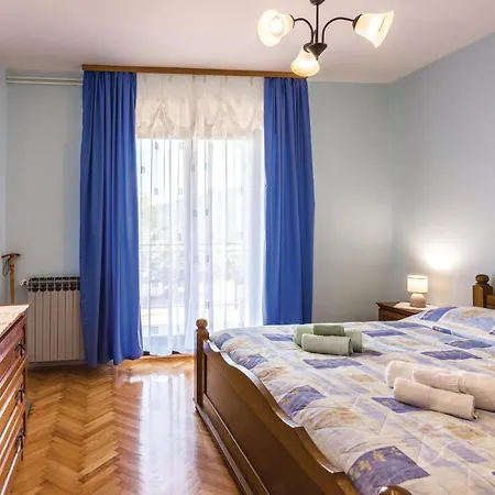 3 Bedroom Cozy In