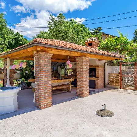 شقة In With Wifi *