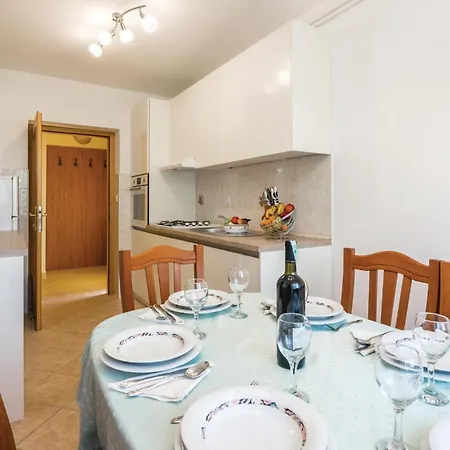Amazing In With Kitchen