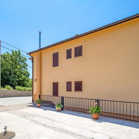 شقة In With Wifi *